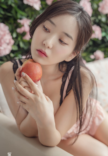 Zenny high quality model photos