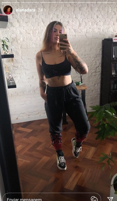 18 year old onlyfans naked image