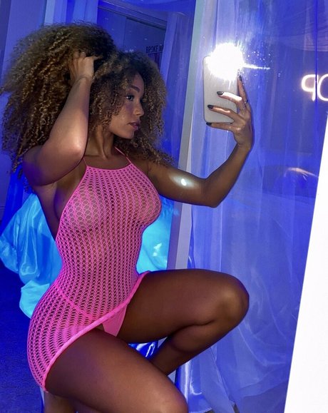 Anabella Carrasco pornstar pretty photo