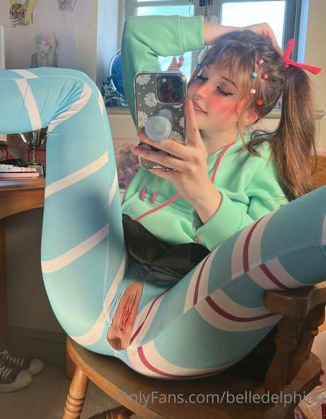 Belle Delphine high quality pornstar image