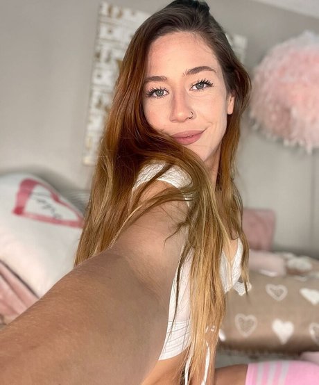 ashtonblakeyo naked star images