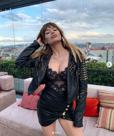 Nihal Candan pornstar naked archive