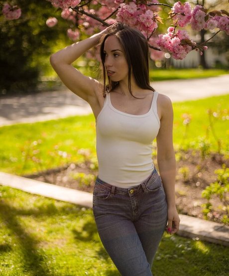 Nina love1 pretty actress galleries