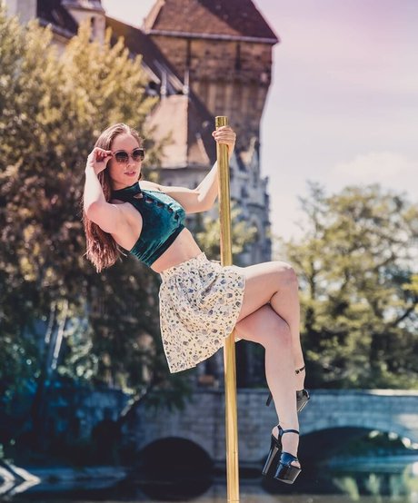 Nina love1 pornstar naked pictures