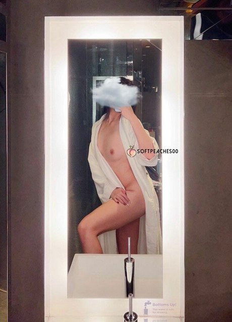 softpeaches00 adult model img