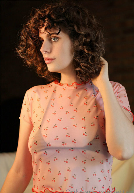 ettari nude actress archive