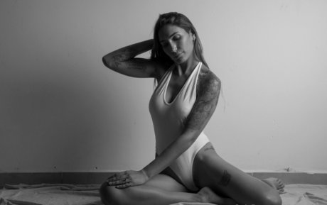 Itsmedalia sexy actress image