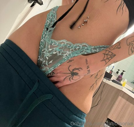 gabbigonxo nudes model image