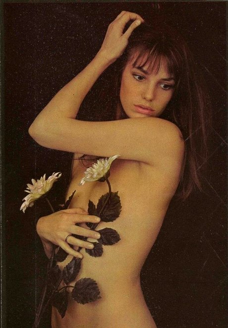 Jane Birkin nude actress img