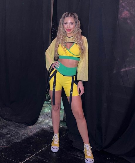 Romina Malaspina perfect star pics