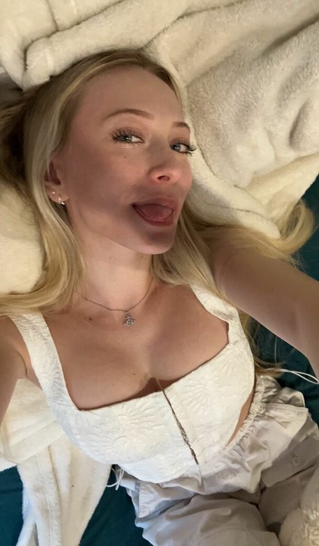 brown onlyfans sexy nudes image