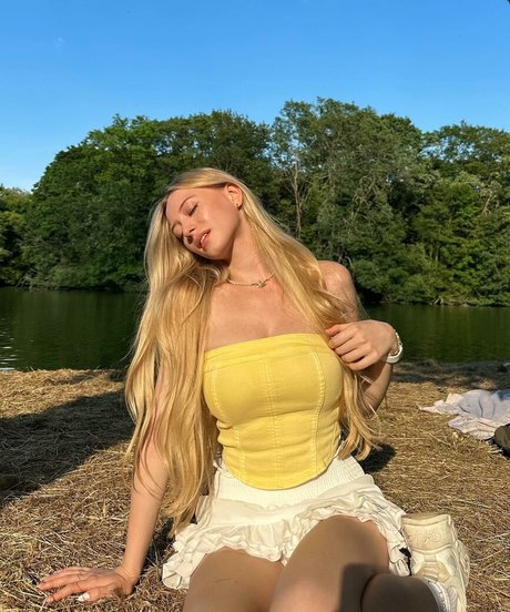 Sophia Diamond naked star pictures