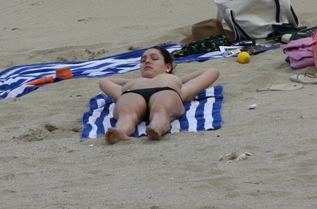 Kelly Brook star naked photo