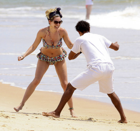 Kelly Brook star beautiful pics