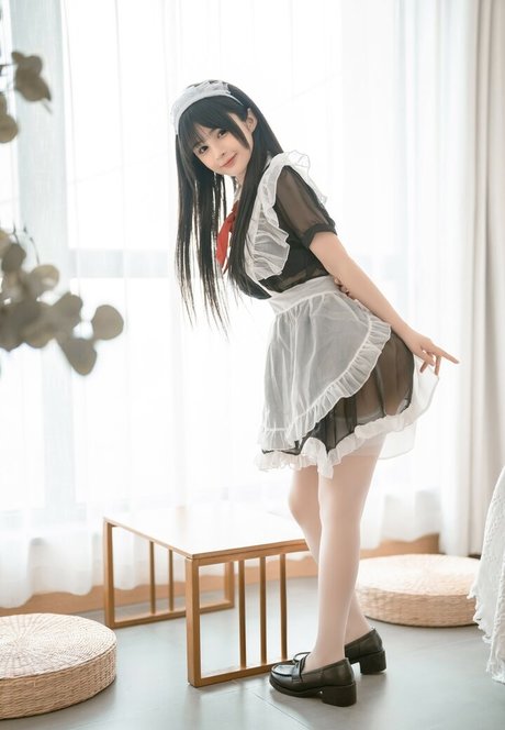 Aninnyan sexy actress pic