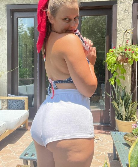 Justanotherbutt pornstar sexy picture