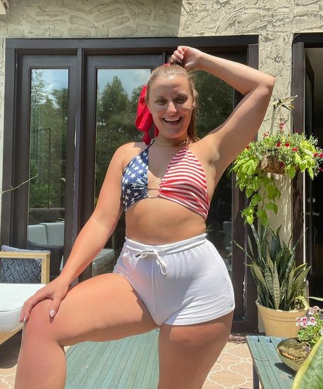 Justanotherbutt model beautiful pic