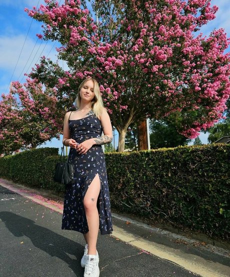 beach blonde onlyfans adult picture