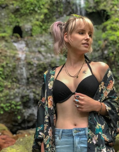 Sonja Reid top star photo