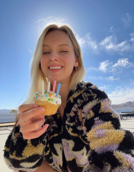 Sonja Reid nudes actress archive