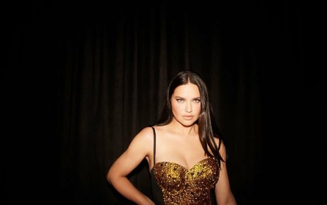 Adriana Lima hot star picture