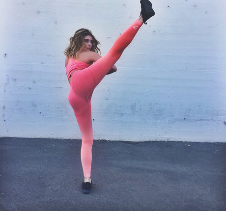 Willow Shields perfect pornstar pictures