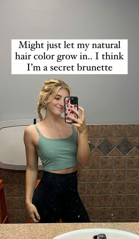 Willow Shields top pornstar gallery