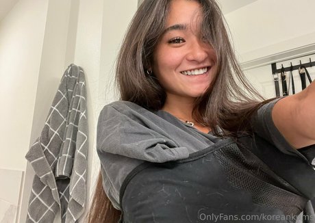 Koreankums free model photos