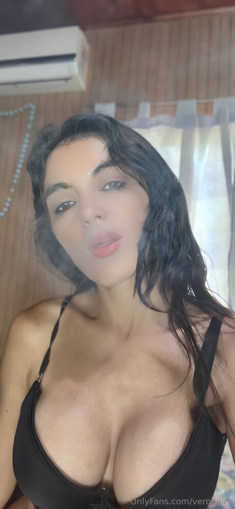 Verohairy pornstar hd gallery