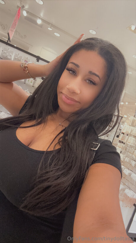 Tinydolltasia sex model archive