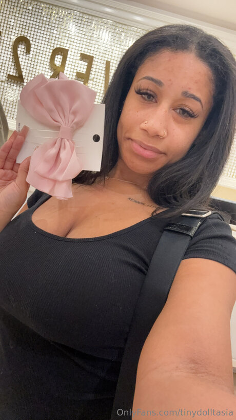 Tinydolltasia pornstar naked picture