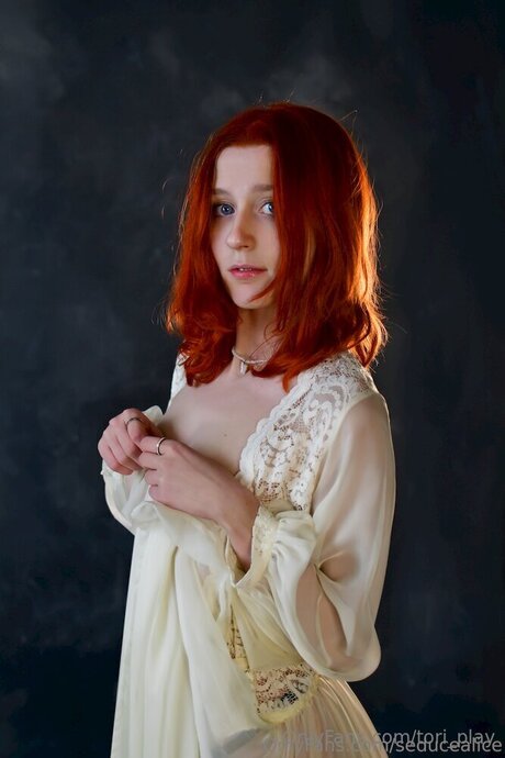 Tori Play sexy pornstar archive