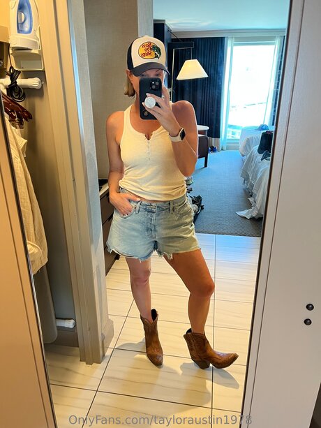 Tayloraustin1978 xxx star pictures