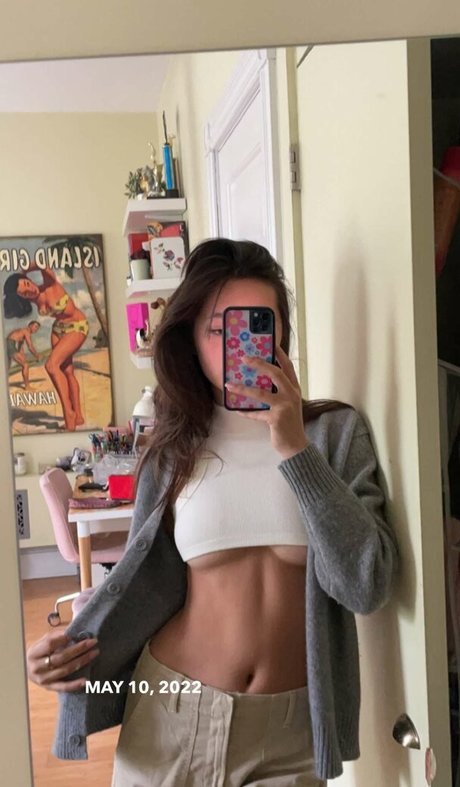 Lilychee adult actress photos