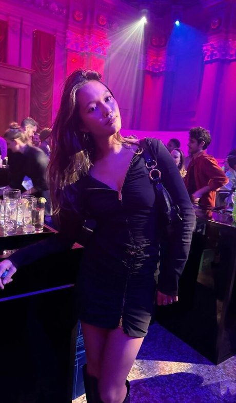 Lilychee art actress photos