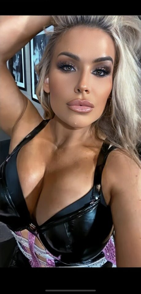 Natalya Neidhart best actress images