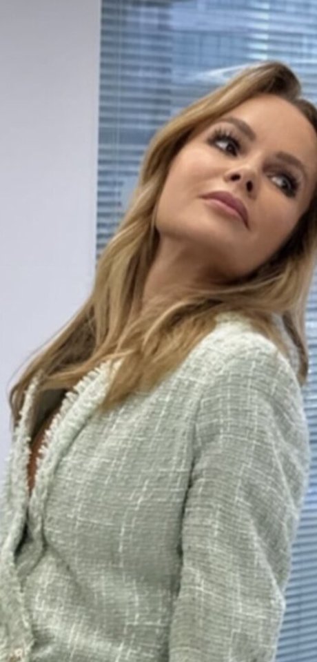 Amanda Holden pretty pornstar pic