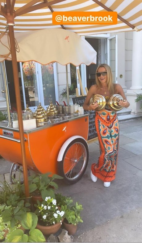 Amanda Holden erotic star images