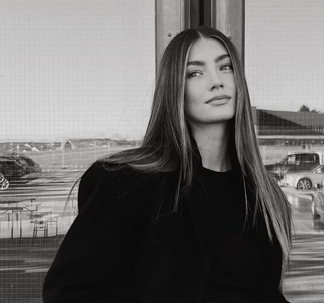 Lorena Rae pornstar sexy img