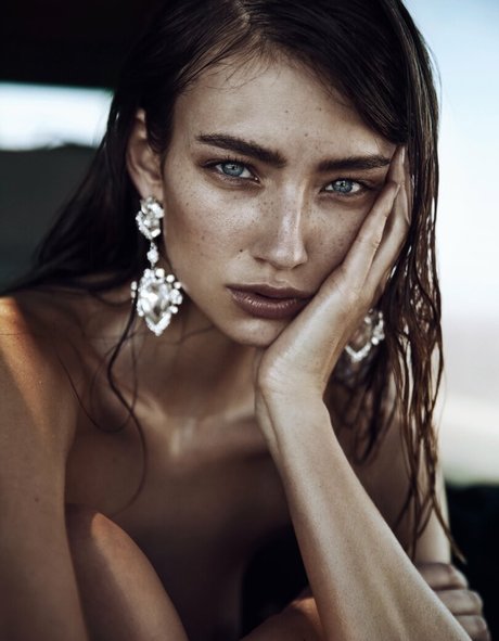 popular onlyfans pornographic pictures