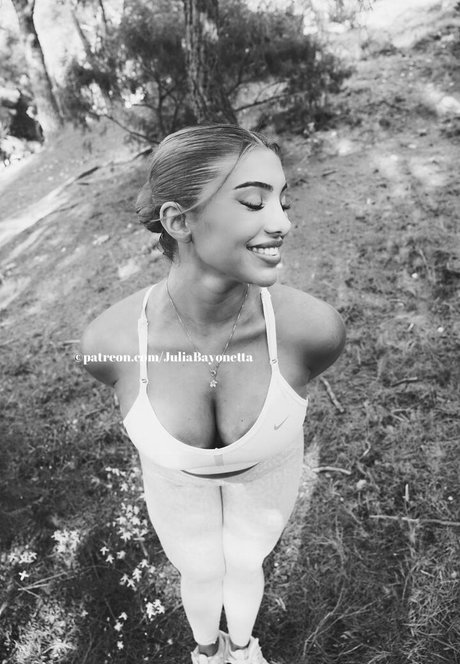 popular onlyfans pretty gallery