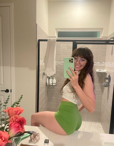 Catlyn Crespo star exclusive pictures