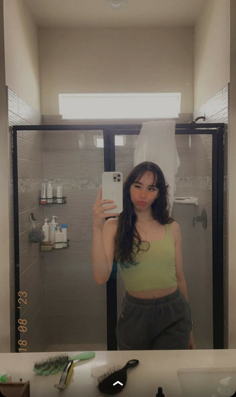 Catlyn Crespo pornstar pretty picture