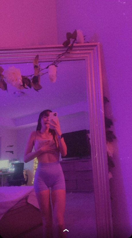 Catlyn Crespo model high quality images