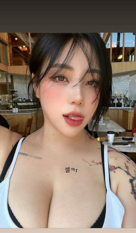 Jung Hye Bin star img