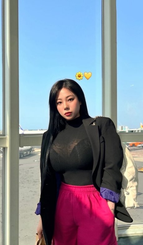 Jung Hye Bin nice model pics