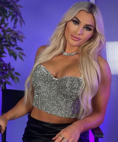 Tiffany Stratton model high quality pic