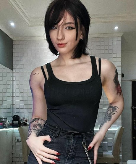 brown onlyfans perfect photo