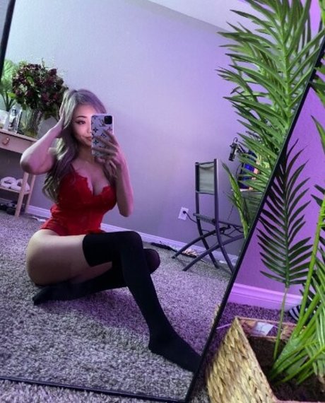 shemale handjob onlyfans top pic