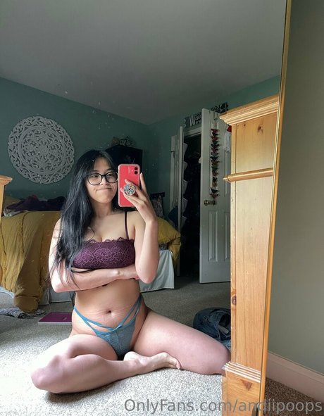 andiipoops model high quality picture